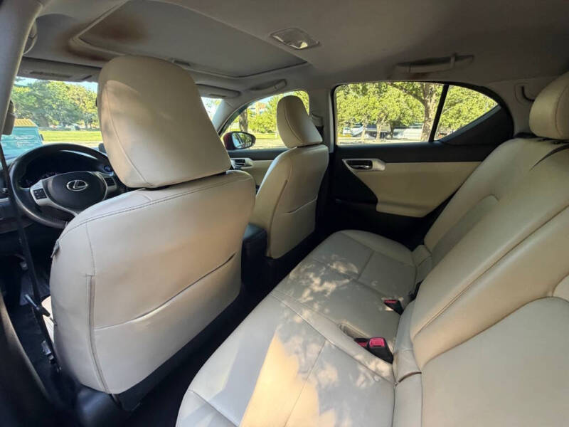 2011 Lexus CT 200h