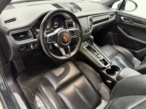2018 Porsche Macan S