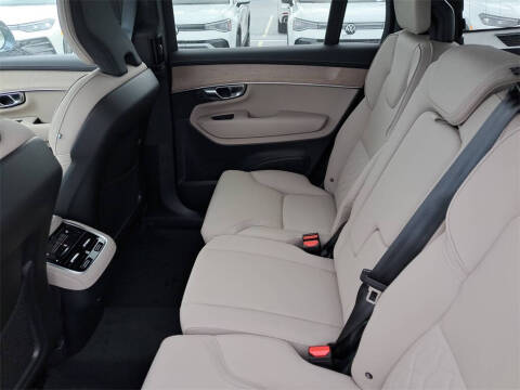 2026 Volvo XC90 B6 Core