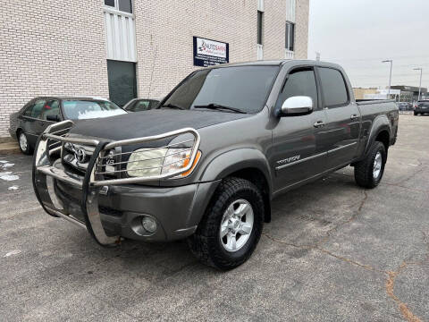 2005 Toyota Tundra for sale at AUTOSAVIN in Villa Park IL