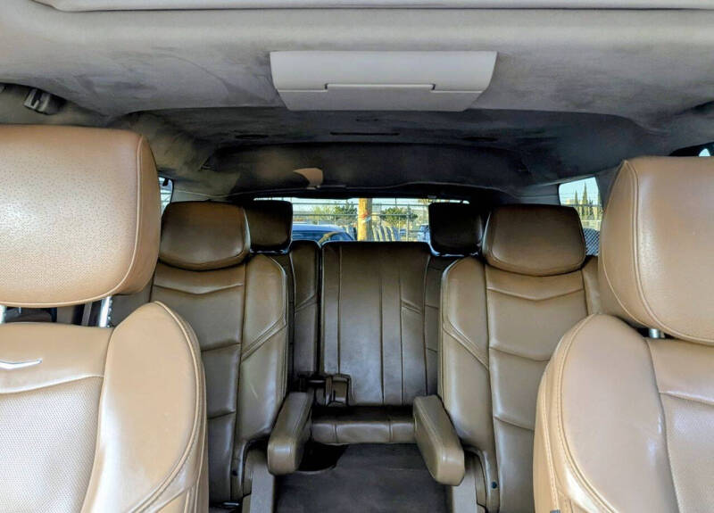 2016 Cadillac Escalade Platinum