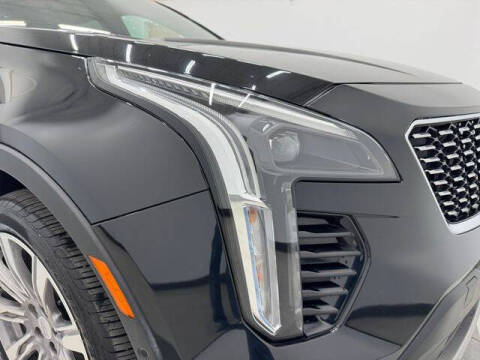 2022 Cadillac XT4 Premium Luxury