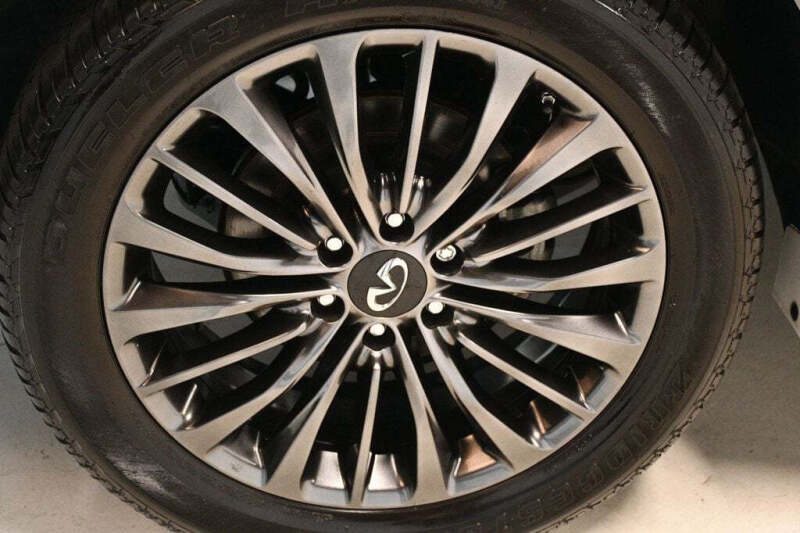 2024 Infiniti QX80 Premium Select