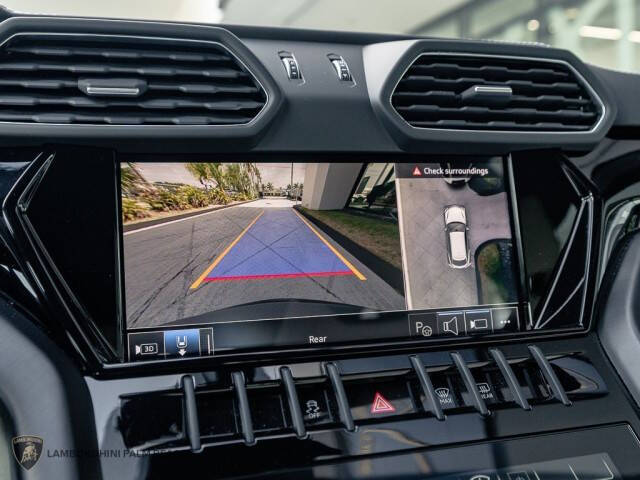 2024 Lamborghini Urus S