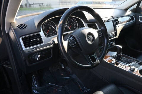 2016 Volkswagen Touareg VR6 Lux