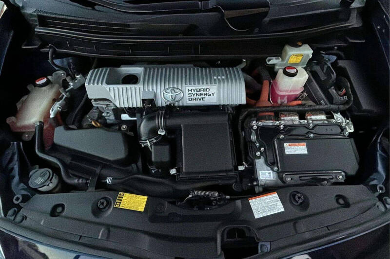 2015 Toyota Prius Three