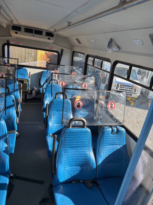 2017 Ford E-Series E-350 SD