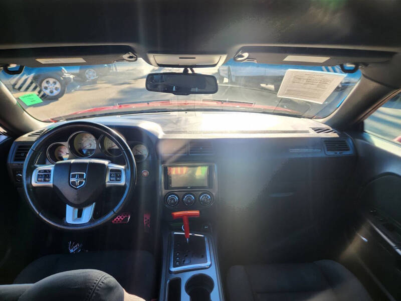 2012 Dodge Challenger SXT
