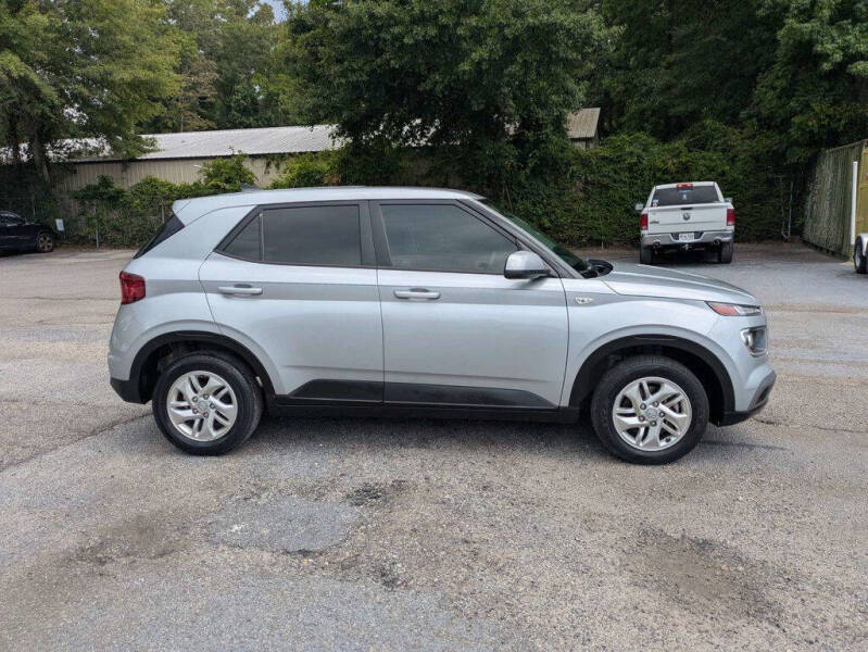 2021 Hyundai Venue SE