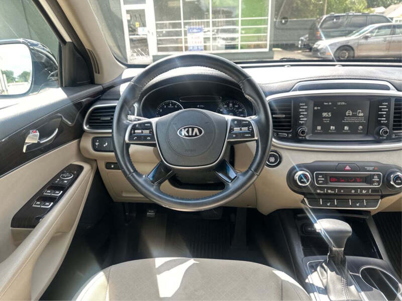 2020 Kia Sorento S V6