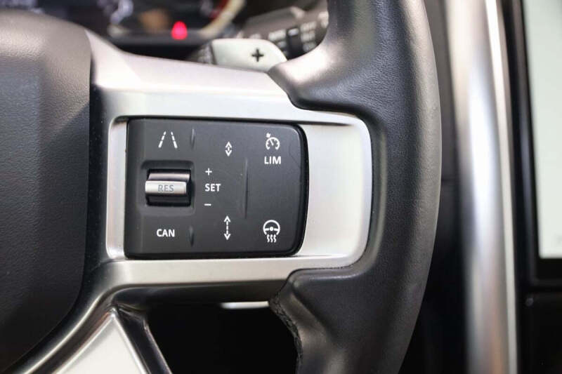 2023 Land Rover Discovery P300 S