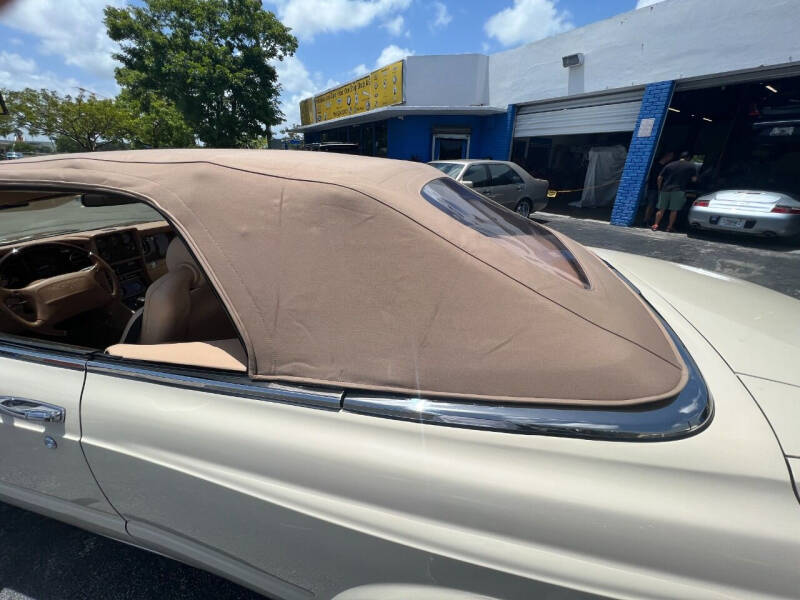 1999 Bentley Azure