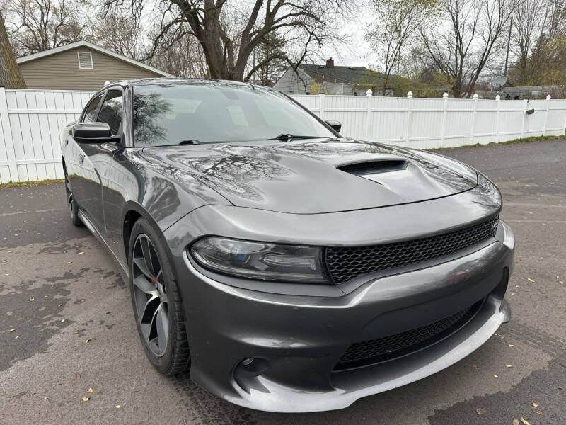 2017 Dodge Charger R/T photo 2