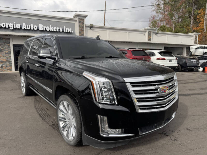 2018 Cadillac Escalade ESV Platinum's photo