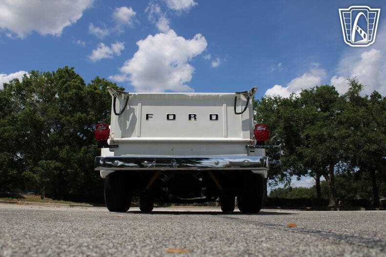 1956 Ford F-100