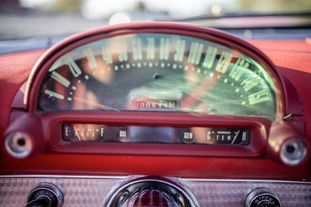 1956 Ford Thunderbird