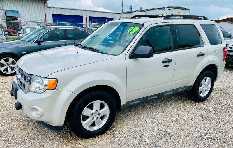 2009 Ford Escape for sale at Al's Motors Auto Sales LLC in San Antonio TX