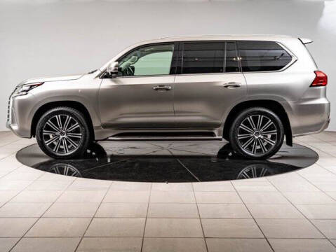 2021 Lexus LX 570 Three-Row