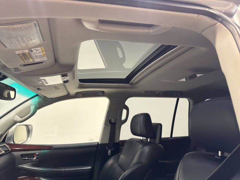 2014 Lexus LX 570