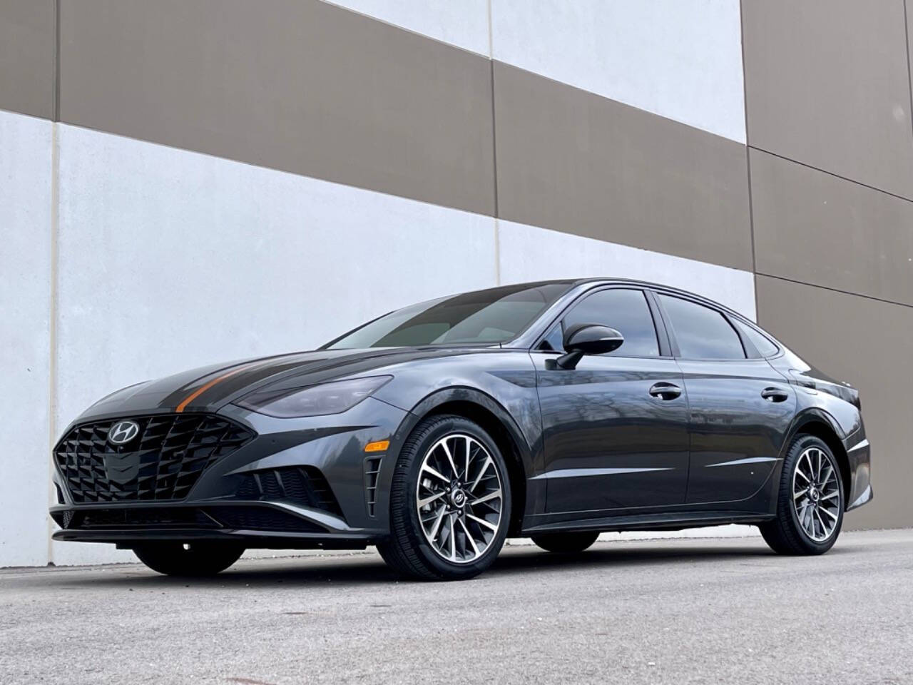 2022 Hyundai SONATA for sale at Phoenix Motor Co in Romulus, MI