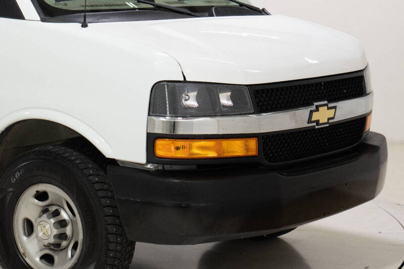 2021 Chevrolet Express 2500