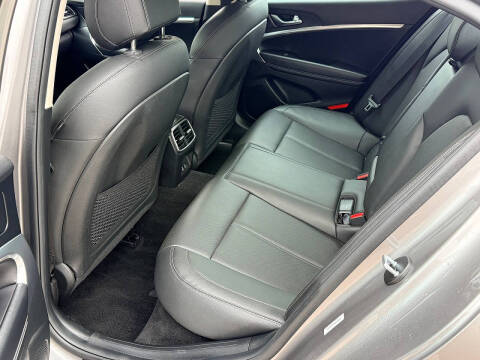 2025 Genesis G70