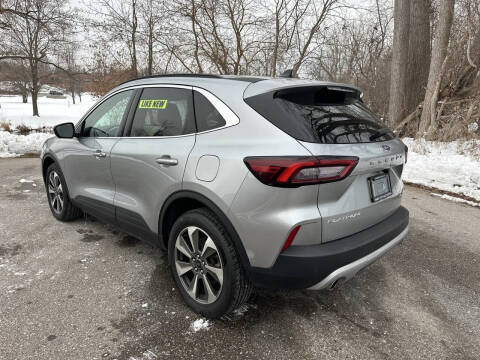 2023 Ford Escape Platinum