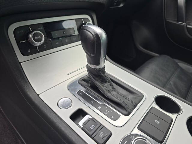 2017 Volkswagen Touareg V6 Wolfsburg