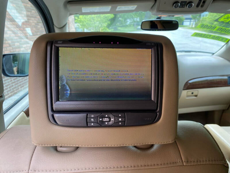 2013 Nissan Armada Platinum