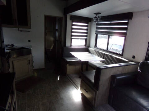 2022 Forest River Cherokee Arctic Wolf