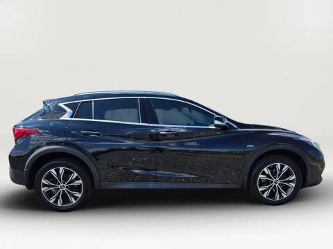 2018 Infiniti QX30 Essential
