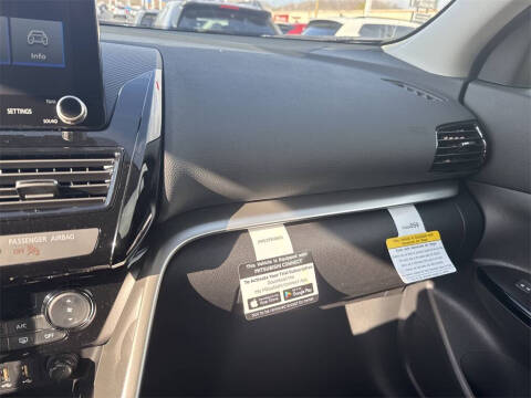 2025 Mitsubishi Eclipse Cross LE