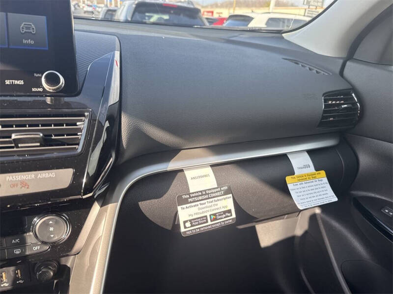 2025 Mitsubishi Eclipse Cross LE