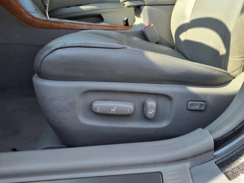 2005 Toyota Avalon XLS