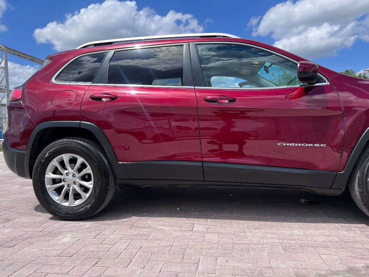 2019 Jeep Cherokee for sale at Auto Dealers Exchange LLC in Apopka, FL