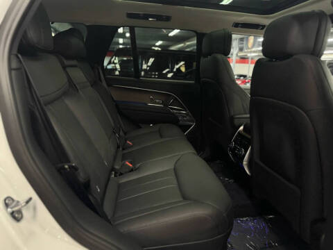 2023 Land Rover Range Rover P400 SE