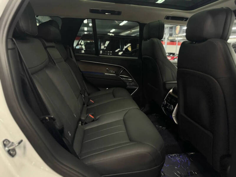 2023 Land Rover Range Rover P400 SE