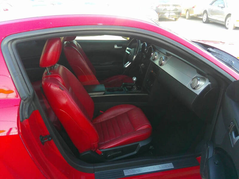 2006 Ford Mustang GT Deluxe