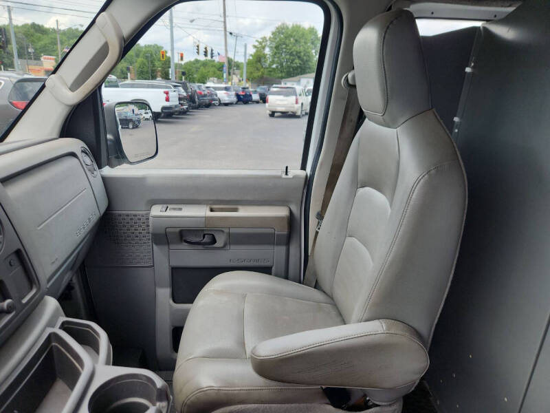 2009 Ford E-Series E-150