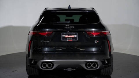 2021 Jaguar F-PACE SVR