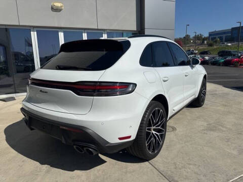2022 Porsche Macan