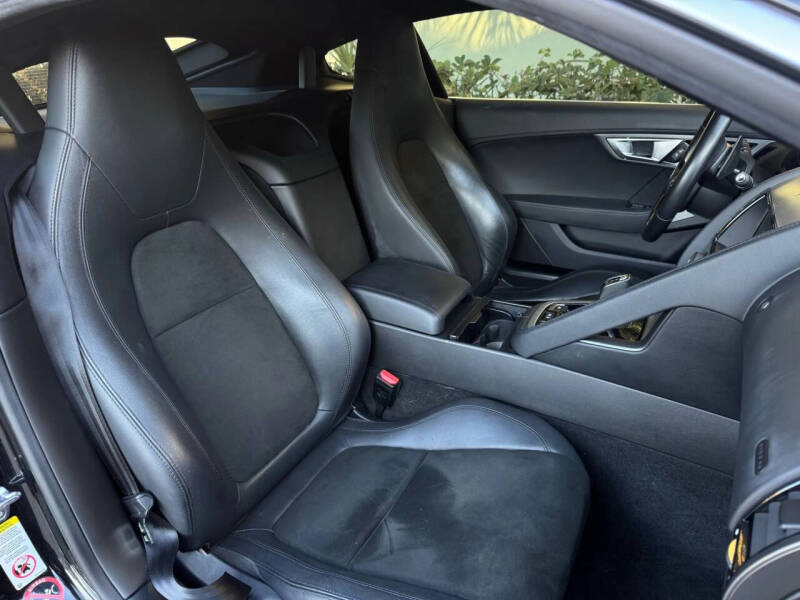 2017 Jaguar F-TYPE Premium