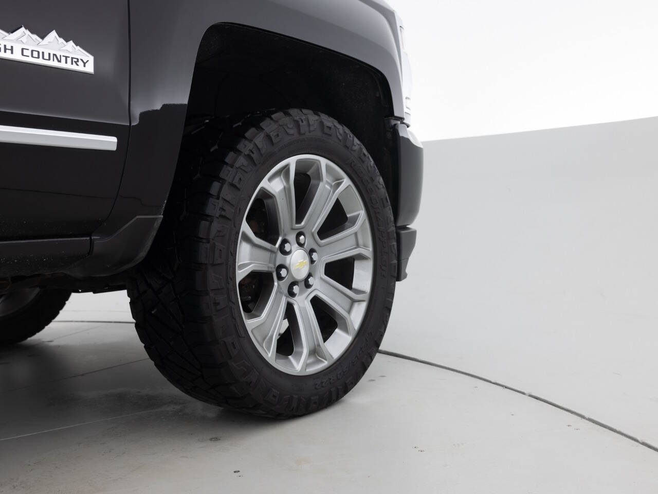 Used Car 2017 Chevrolet Silverado 1500  High Country 4x4 4dr Crew Cab 5.8 Ft. Sb For Sale Under $25,000 In Coal City, Illinois