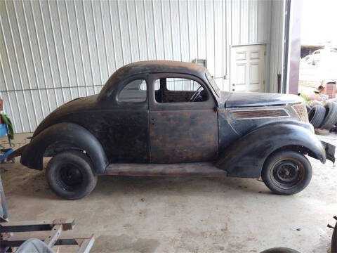 1937 Ford coupe
