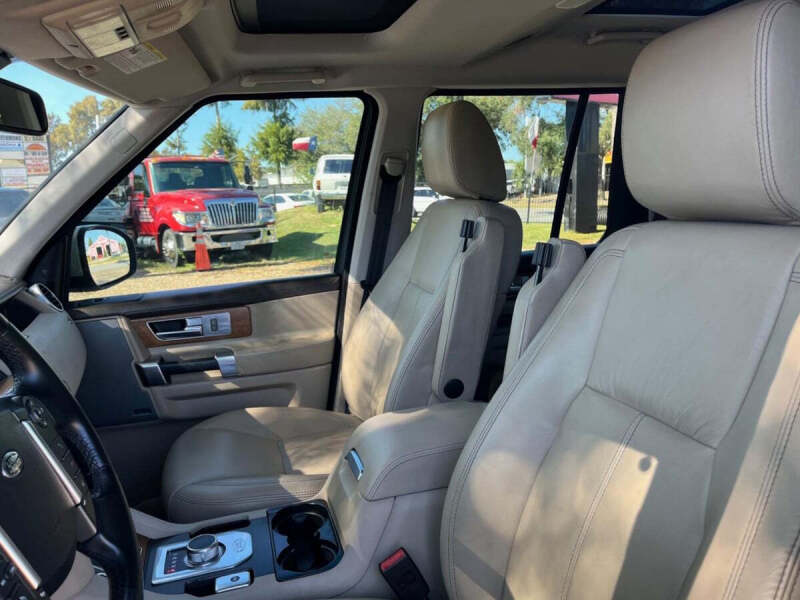 2016 Land Rover LR4 HSE LUX