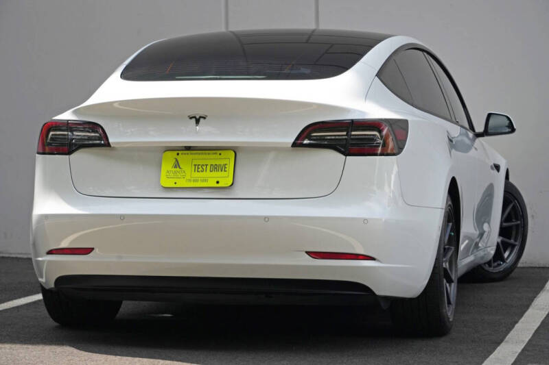 2021 Tesla Model 3 Standard Range Plus