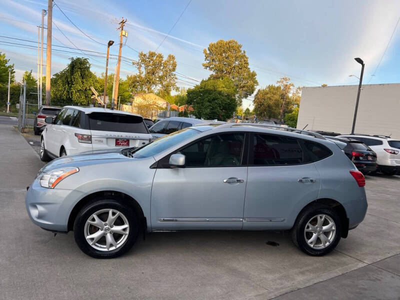 2011 Nissan Rogue SV