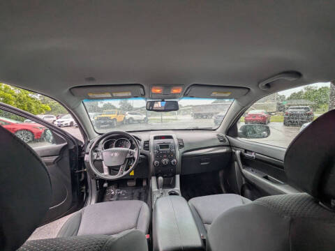 2011 Kia Sorento LX