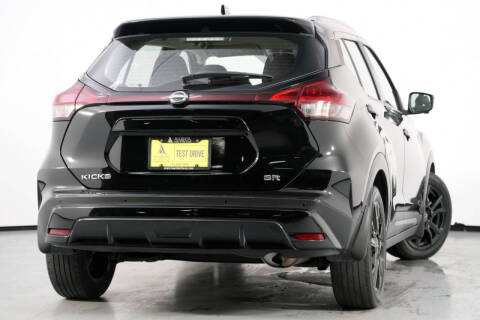 2022 Nissan Kicks SR