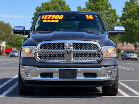 2016 RAM 1500 Laramie